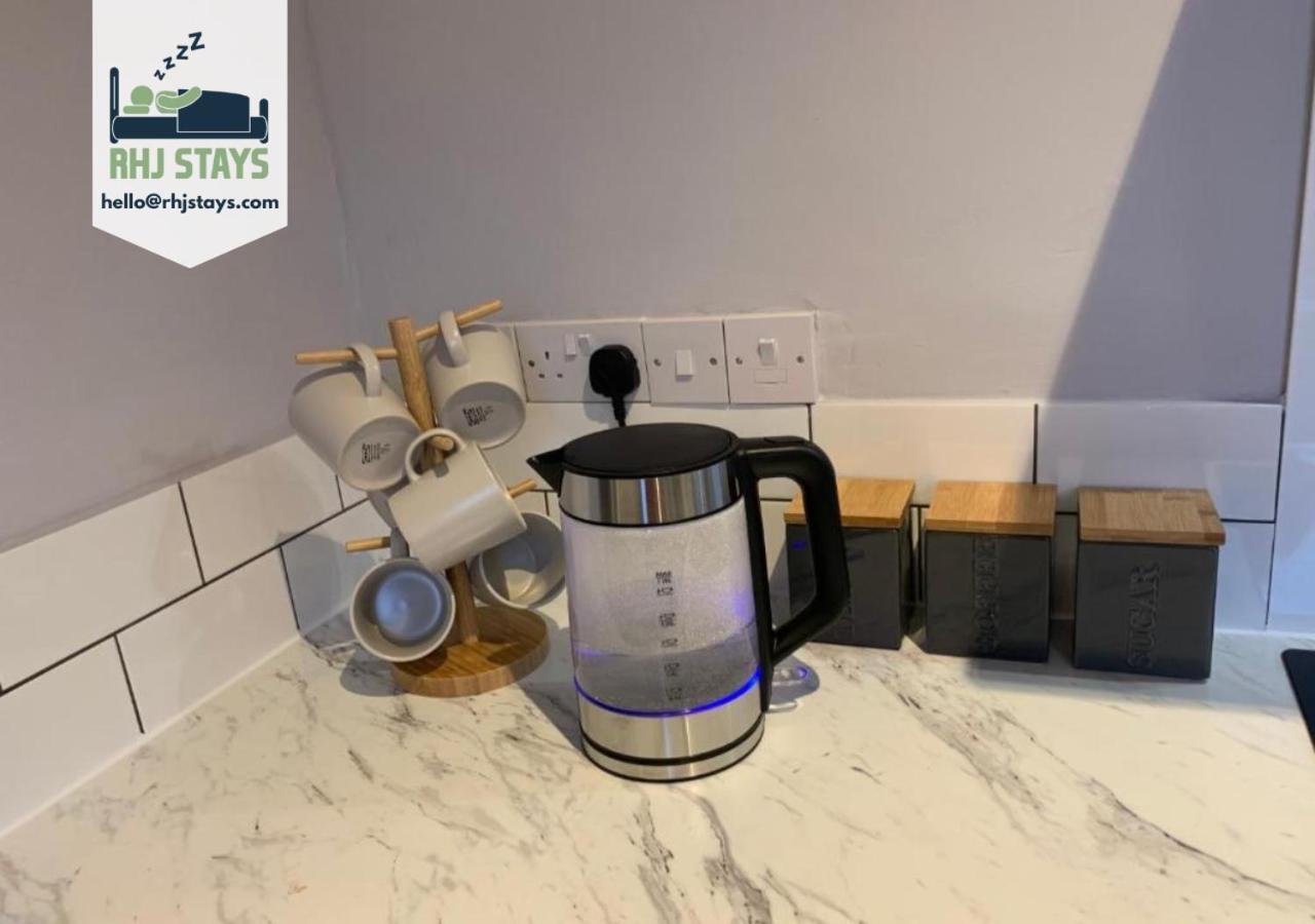 ניוקאסל Heaton-Beautiful 3 Double Bedrooms Sleeps 6 Free Parking And Wifi מראה חיצוני תמונה
