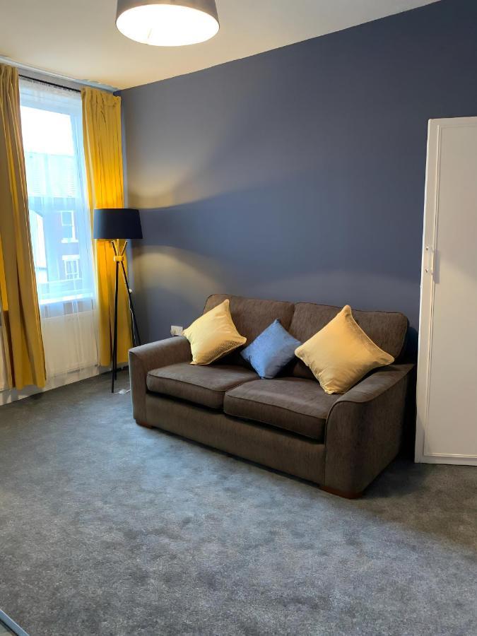 ניוקאסל Heaton-Beautiful 3 Double Bedrooms Sleeps 6 Free Parking And Wifi מראה חיצוני תמונה